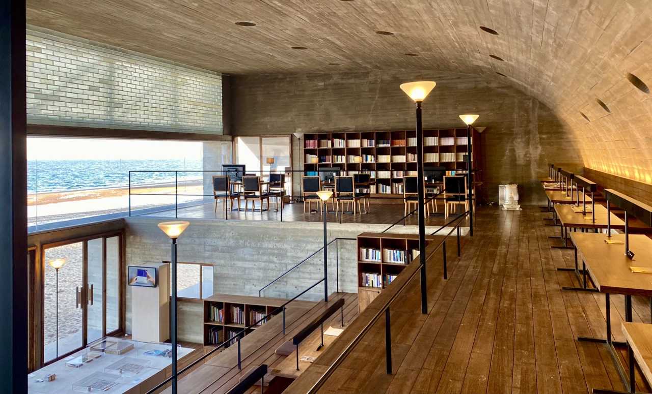 孤獨圖書館 1.jpeg